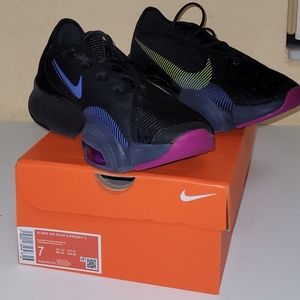 woman Air zoom superrep